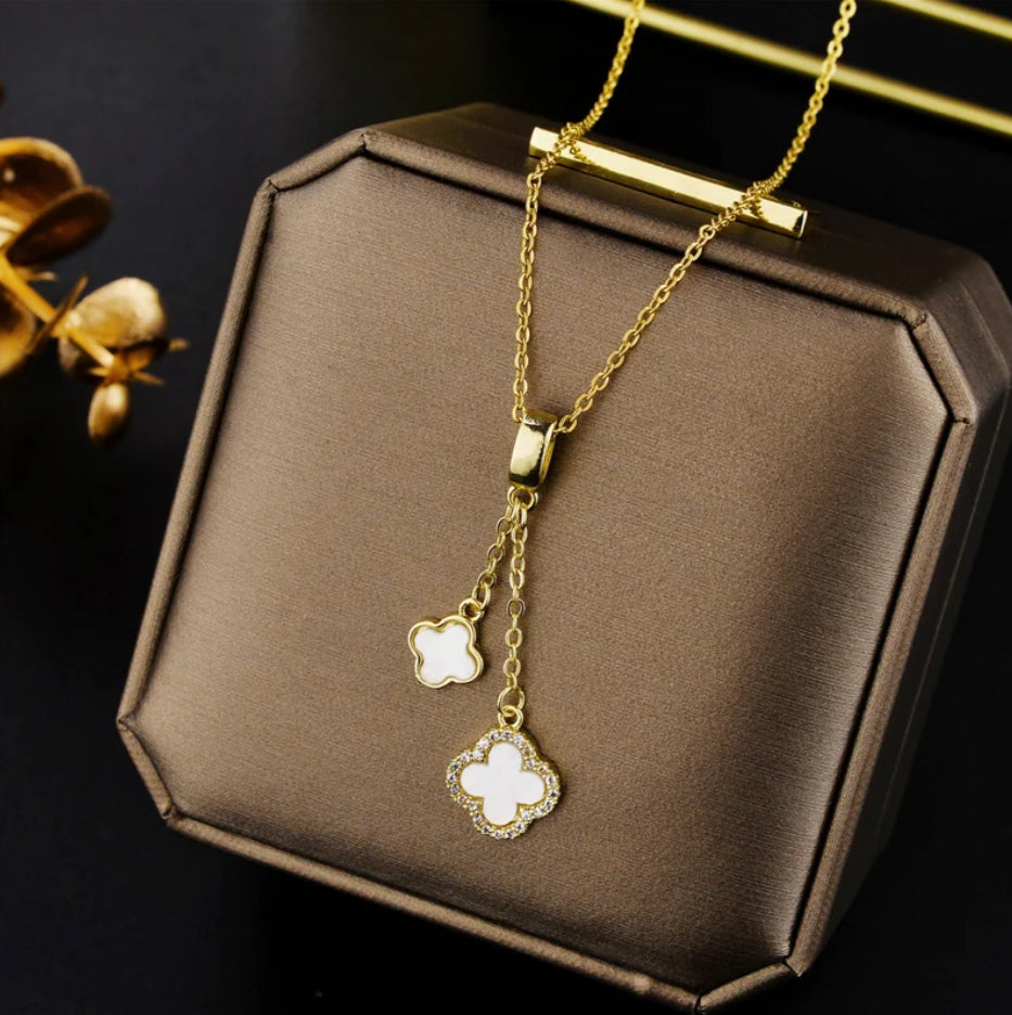 Collier collection bloom